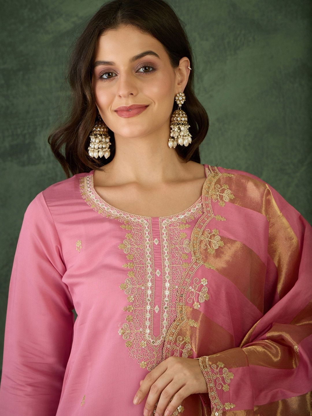 Dhiyona KL Women Floral Embroidered Regular Thread Work Kurta With Trousers & Dupatta