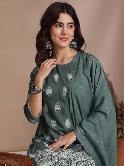 Dhiyona AN Women Floral Printed Regular Chanderi Silk Kurta with Sharara & With Dupatta