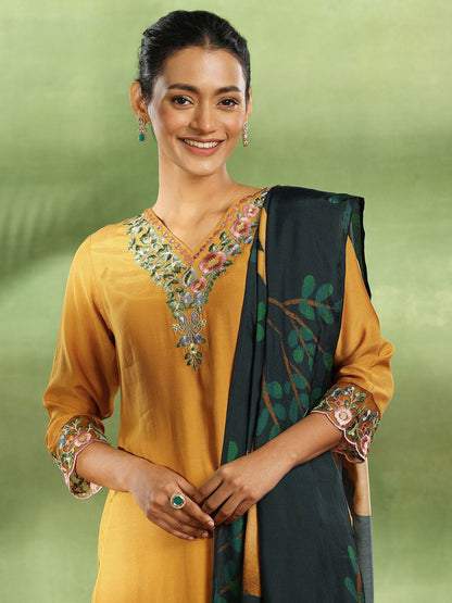 Floral Yoke Design Thread Work Kurta with Trouser & Dupatta