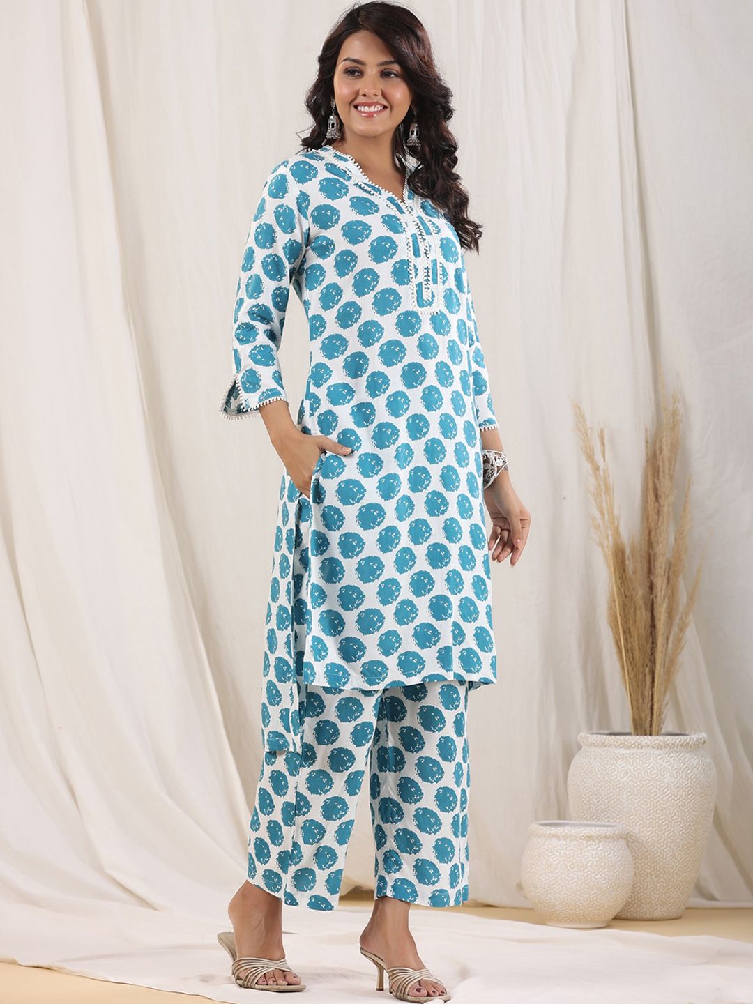 Dhiyona RR Women's Geometric Printed Pure Cotton Kurta With Trousers