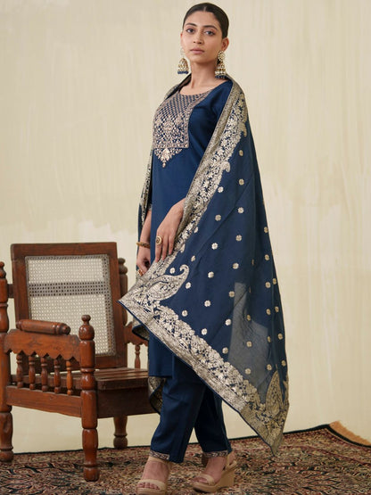 Dhiyona OD  Ethnic Motifs Yoke Design Sequinned Kurta With Trousers & Dupatta