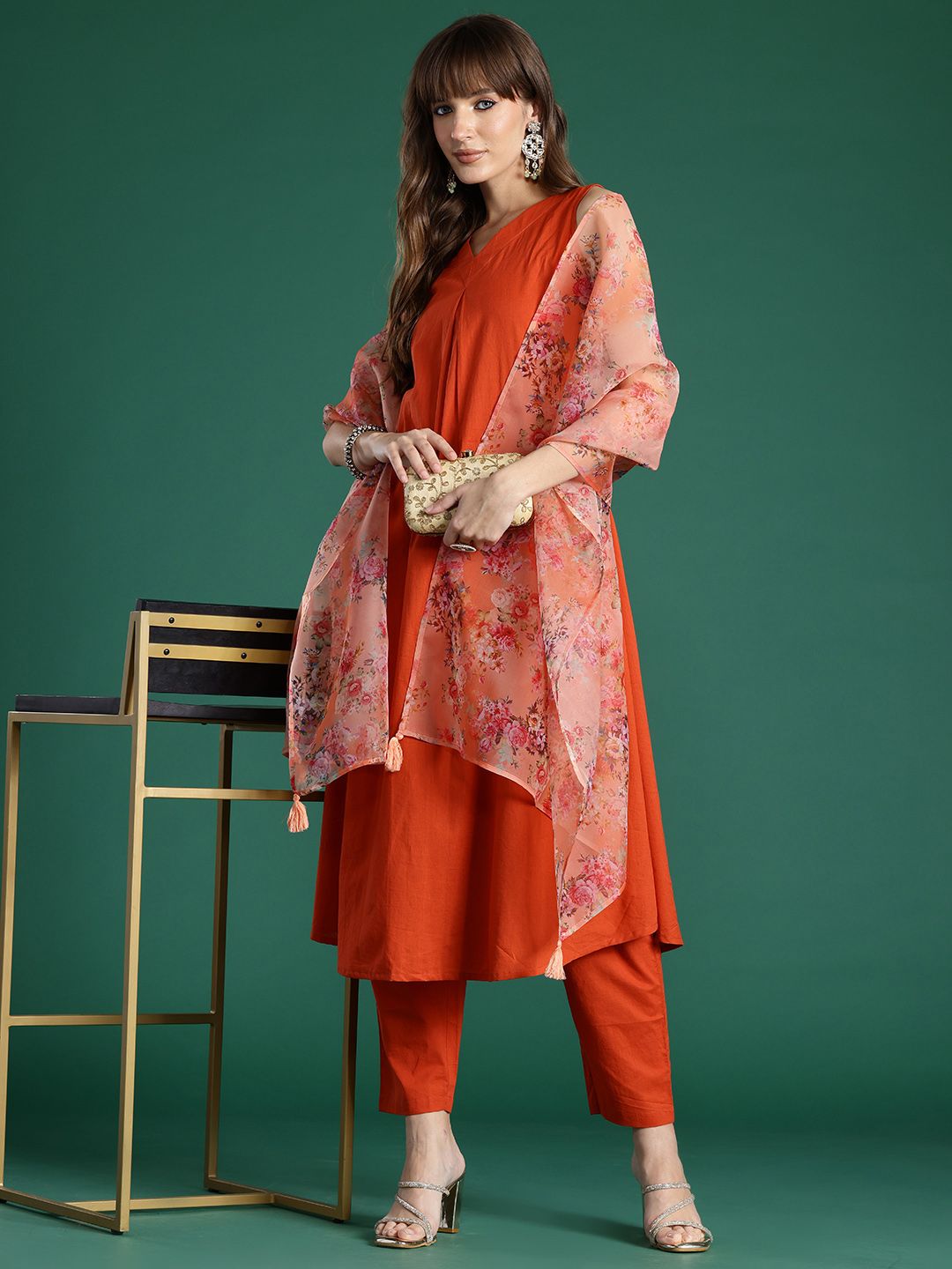 Dhiyona IE Women Floral Pleated Pure Cotton Kurta with Trousers & With Dupatta