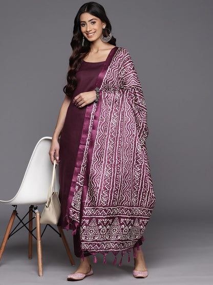 Violet Violet Solid Sleeveless Kurta With Trousers & Bandhani Printed Dupatta