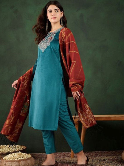 Winter Heavy Embroidered Velvet Round Neck Kurta & Trousers Kurta Sets