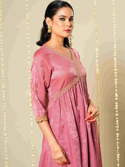 Women Velvet Ethnic Kurta Set