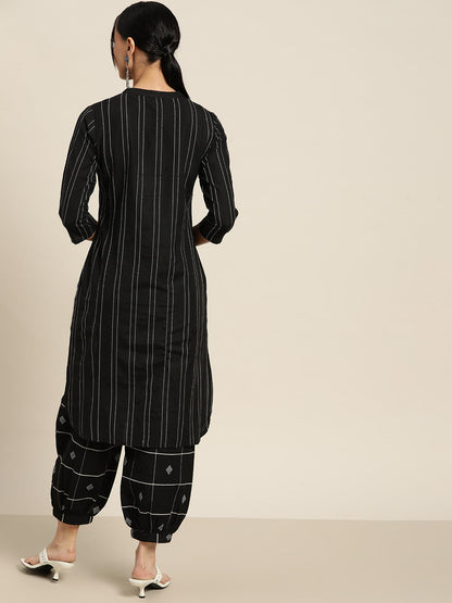Women Black & White Embroidered Regular Thread Work Kurta with Salwar
