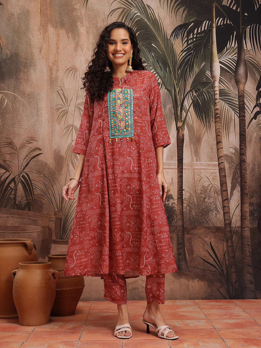 Ethnic Motifs Printed Regular Mirror Work Kurta with Trousers
