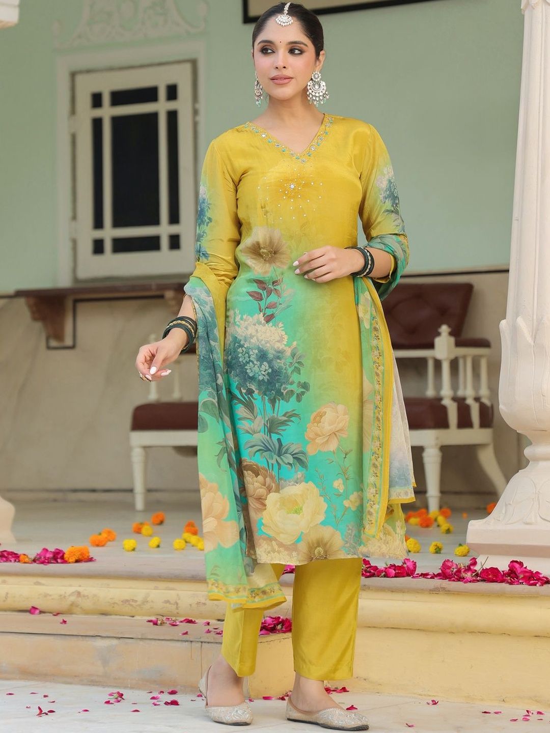 Dhiyona RR Women's Floral Printed Regular Kurta & Trousers With Dupatta