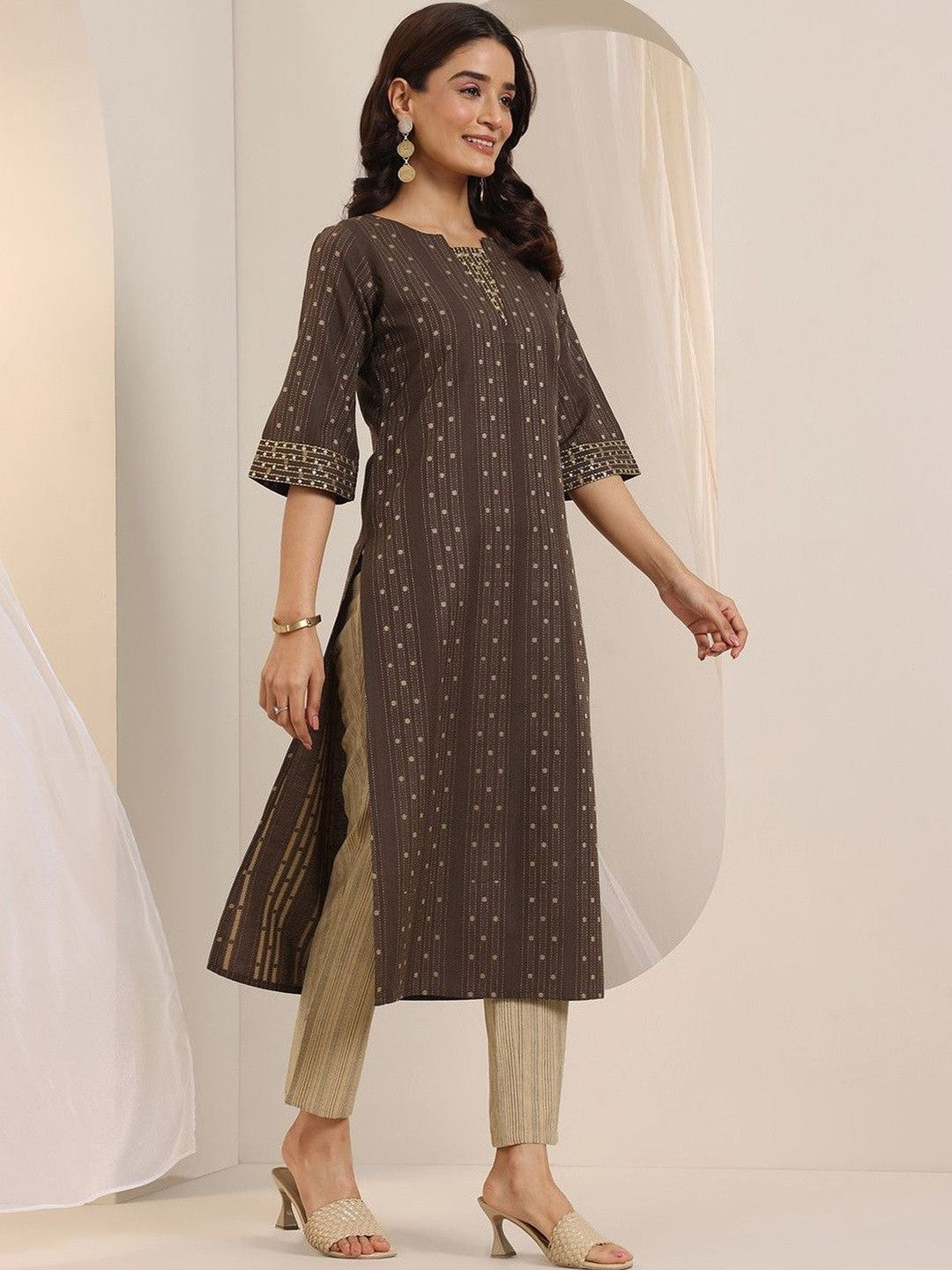 Women Ethnic Motifs Printed Regular Thread Work Kurta with Trousers & With Dupatta