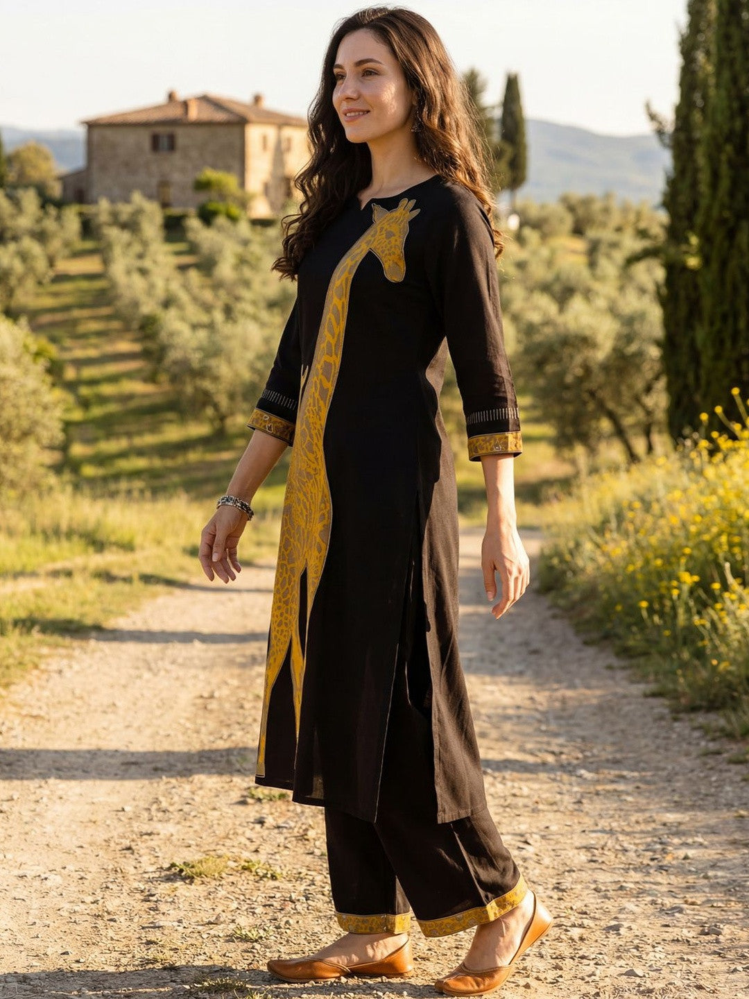 Women Animal Printed Regular Kurta with Palazzos
