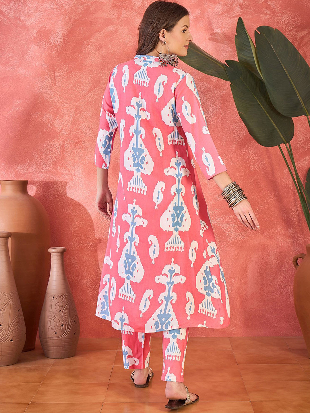 Women Ethnic Motifs Printed Kurta with Trousers