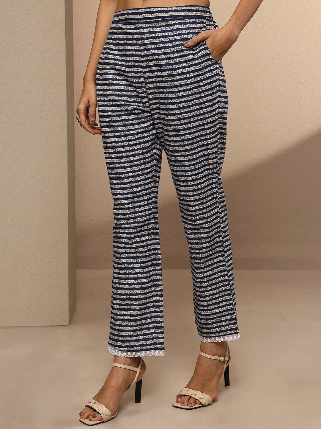 Women Floral Printed Pleated Kurta with Trousers & With Dupatta