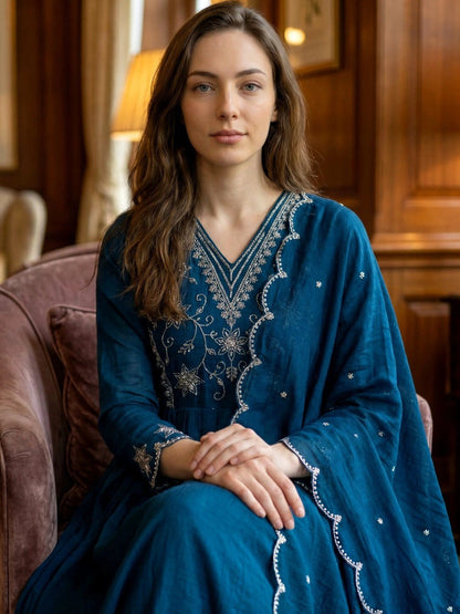 Women Ethnic Motifs Embroidered Empire Thread Work Kurta with Trousers & With Dupatta