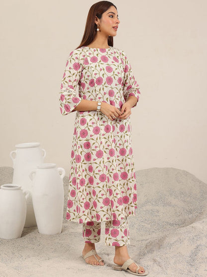 Women Floral Printed Panelled Kurta Set