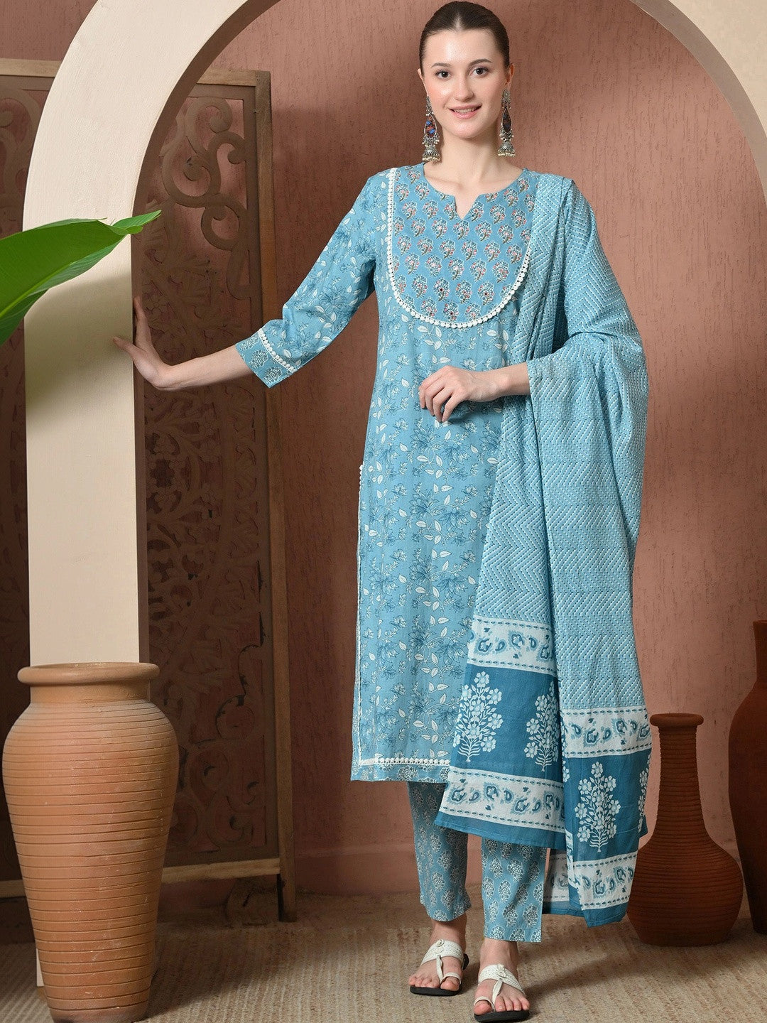 Dhiyona SN Women Floral Printed Regular Pure Cotton Kurta with Trousers & With Dupatta