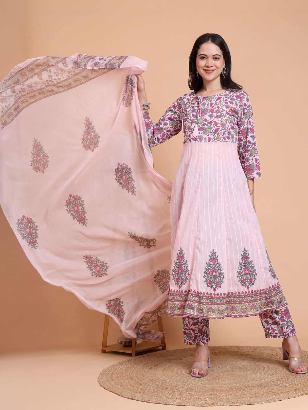 Dhiyona KL Women Floral Printed Regular Pure Cotton Kurta with Trousers & With Dupatta