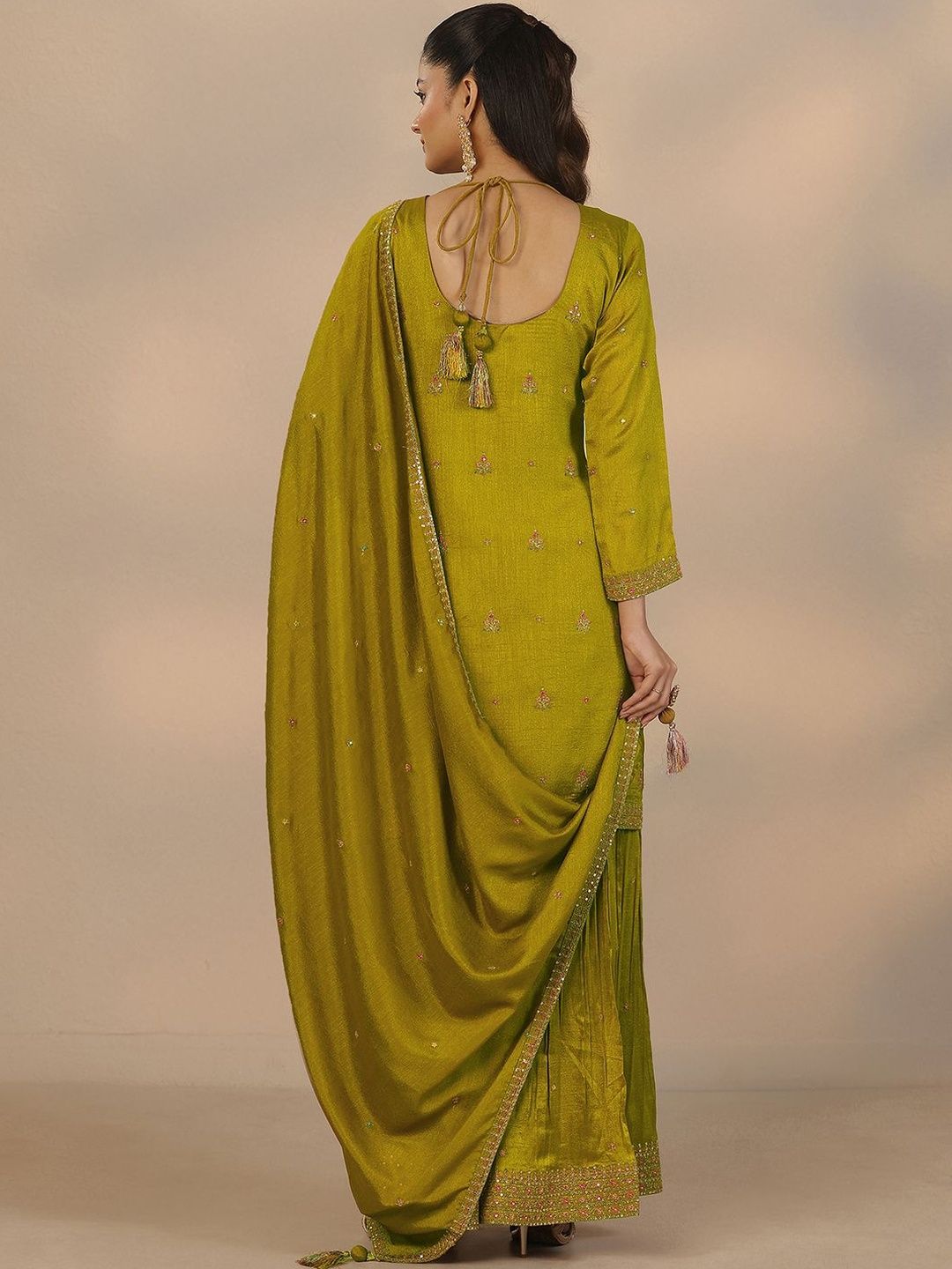 Dhiyona LL Women Ethnic Motifs Embroidered Regular Thread Work Kurta with Sharara & With Dupatta