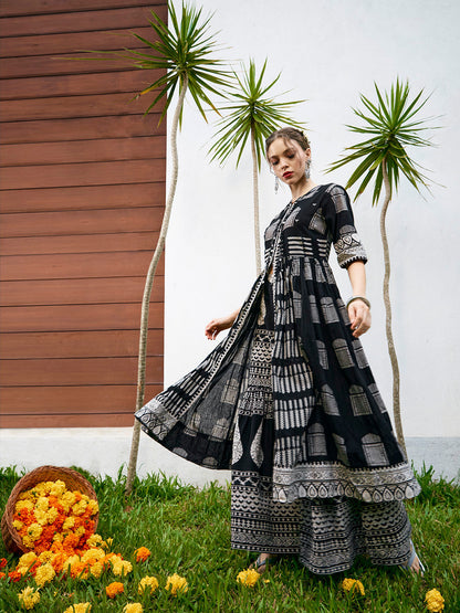 Women Black & White Printed Kurta with Palazzos