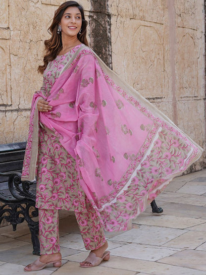 Dhiyona KL Floral Printed Pure Cotton Kurta With Trousers & Dupatta