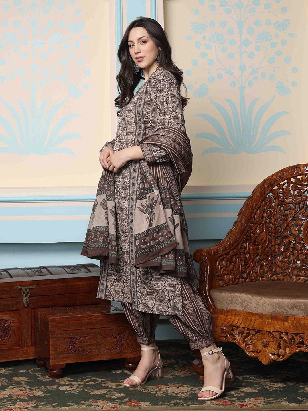 Dhiyona IS Women's Kalamkari Printed Kurta with Trouser & Dupatta