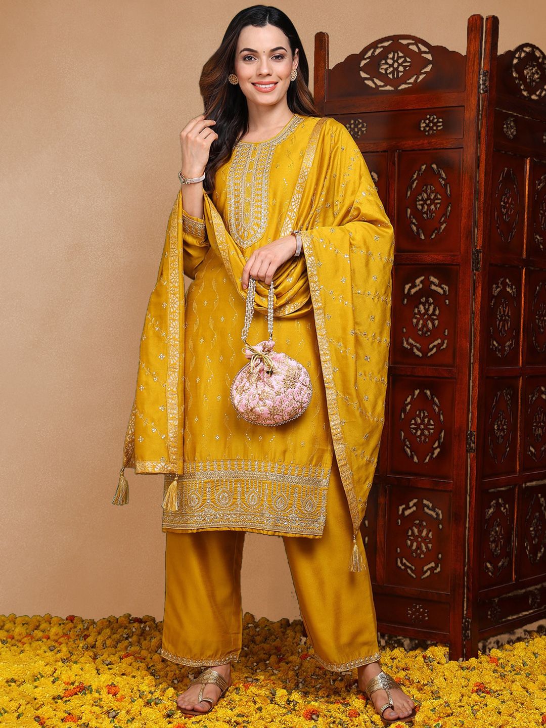 Dhiyona KL Ethnic Motifs Embroidered Sequinned Kurta With Palazzos & Dupatta