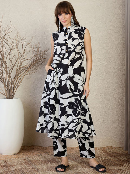 Women Floral Printed Pleated Pure Cotton Kurta with Trousers