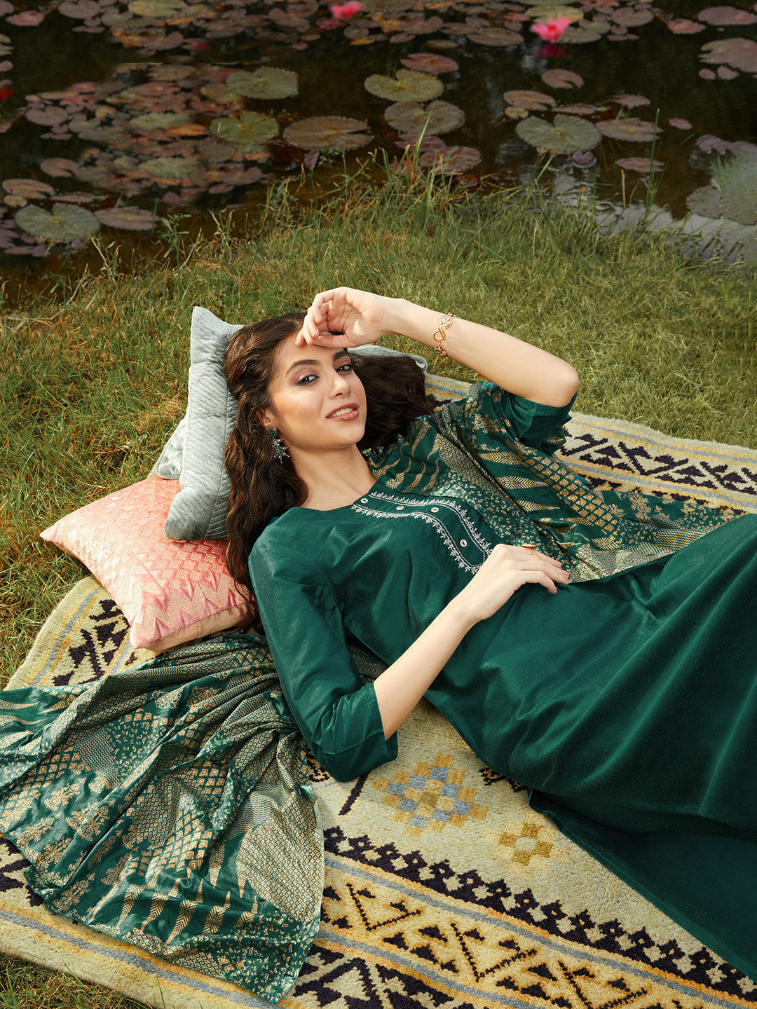 Dhiyona SN Women Green & Golden Printed Kurta with Trousers & Dupatta