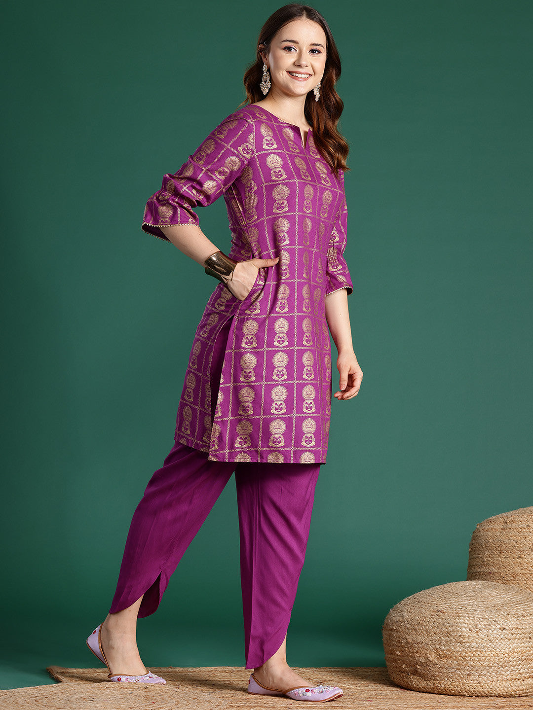 Ethnic Motifs Printed Straight Kurta with Trousers