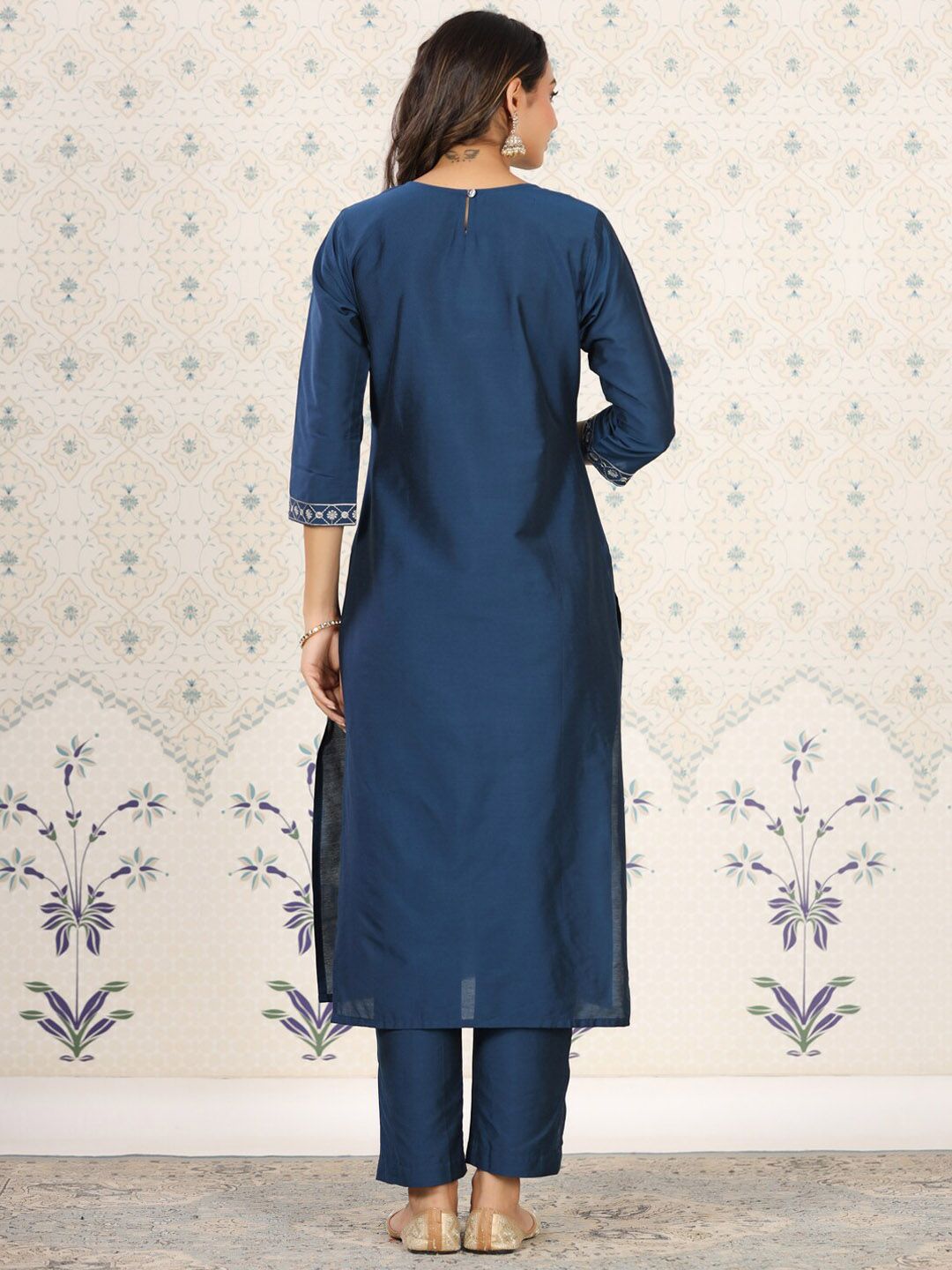 Dhiyona OD  Ethnic Motifs Yoke Design Mirror Work Kurta