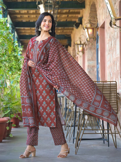 Dhiyona KL Women Floral Printed Regular Kurta with Trousers & With Dupatta