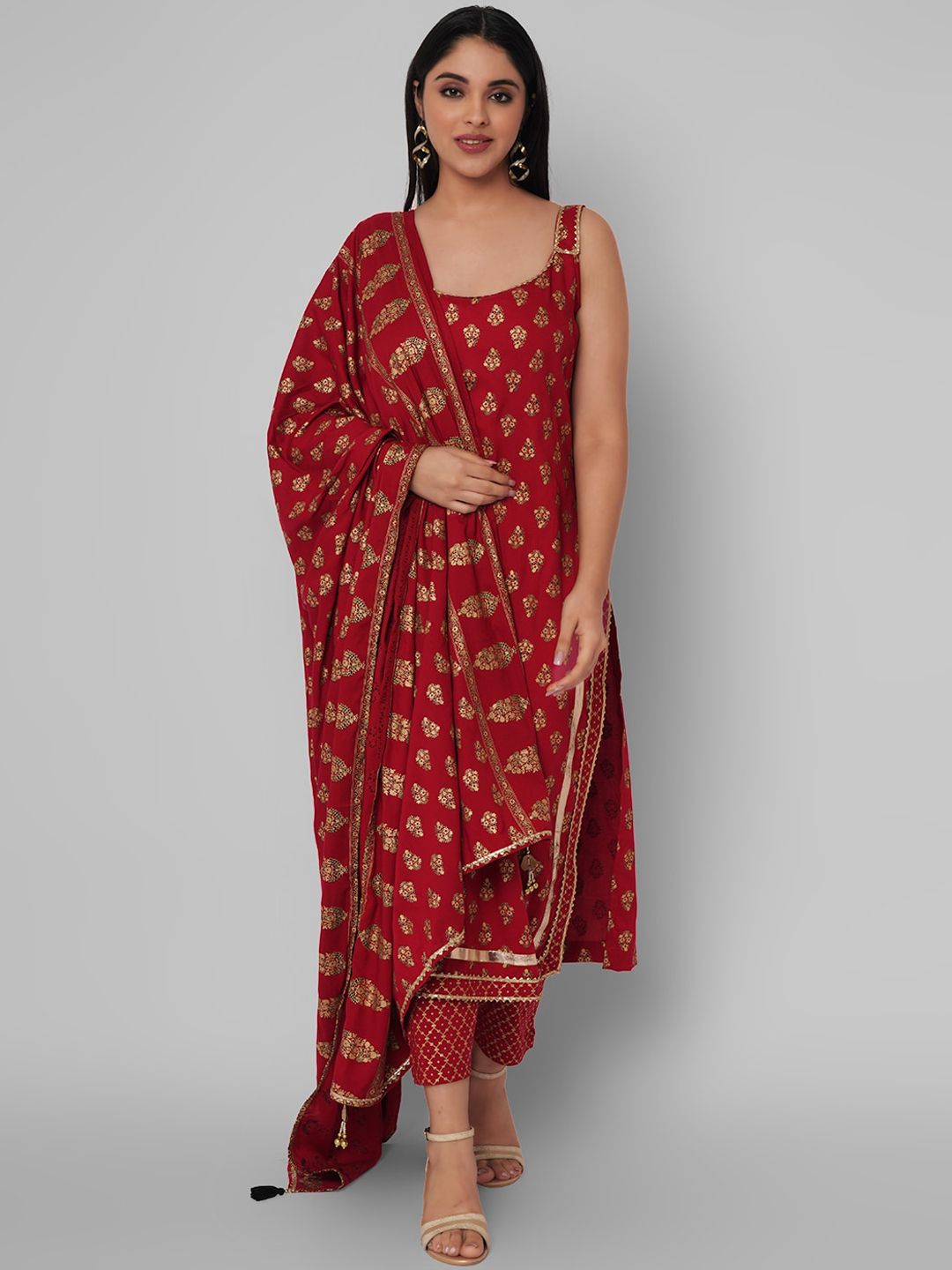 Dhiyona KL Women Red Ethnic Motifs Embroidered Gotta Patti Kurti with Trousers & With Dupatta