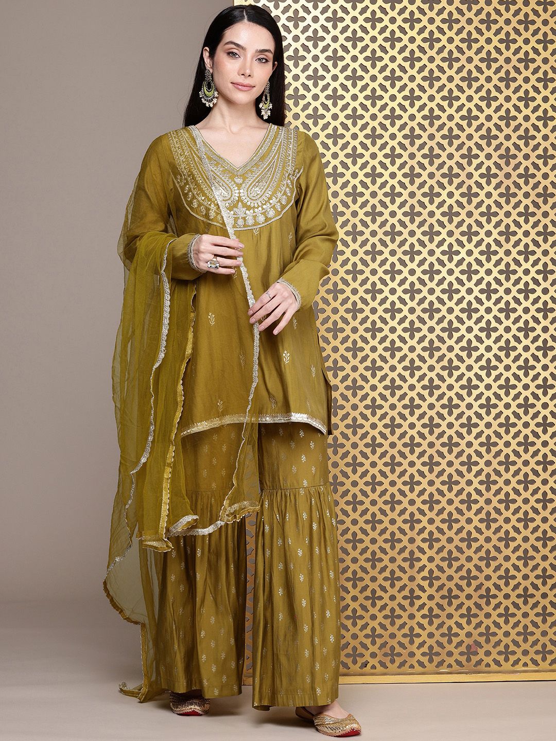 Dhiyona HOP Jashn Yoke Design Sequinned Zari Work Kurti With Sharara & Dupatta