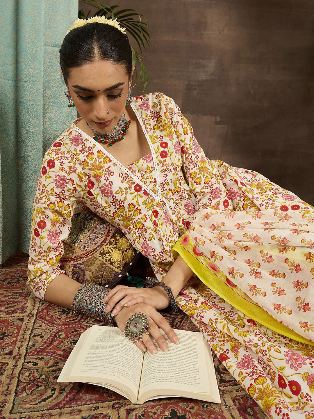 Women Floral Printed Pleated Pure Cotton Kurta with Trousers & With Dupatta