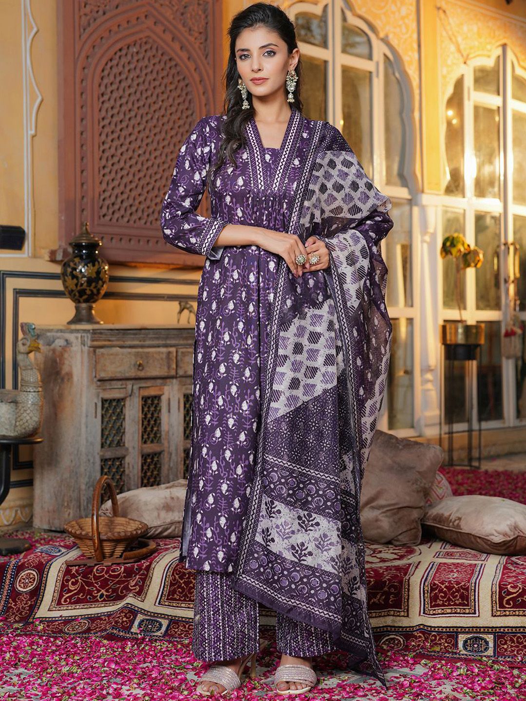 Dhiyona KL Women Paisley Printed Regular Kurta with Palazzos & Dupatta