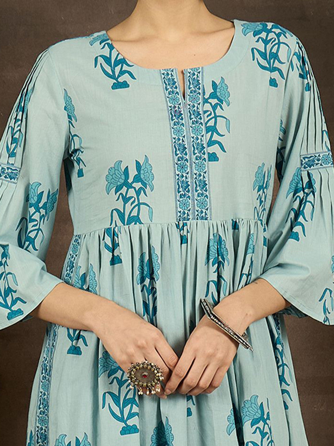 Women Floral Printed Pleated Pure Cotton Kurta Set