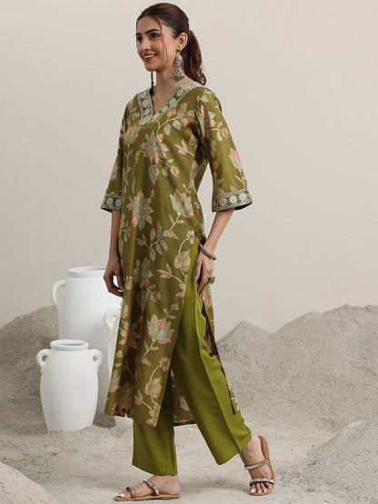 Floral Printed Straight Kurta with Trousers & Dupatta