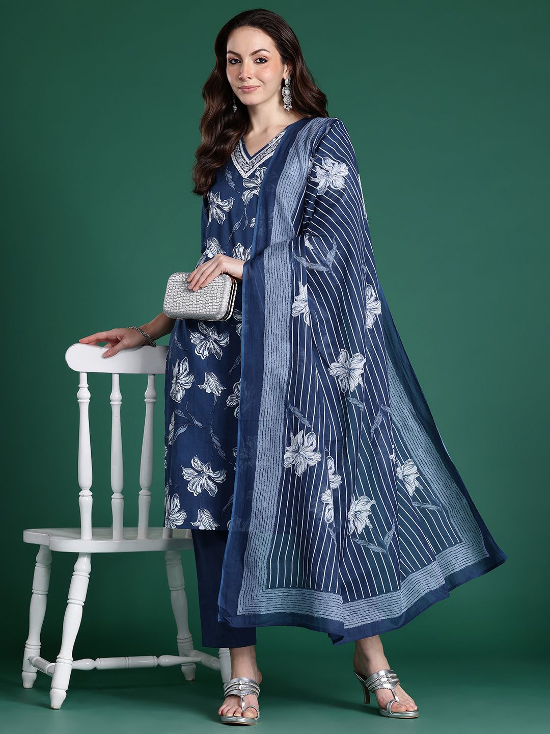 Dhiyona IE Floral Printed Regular Pure Cotton Kurta with Trousers & Dupatta