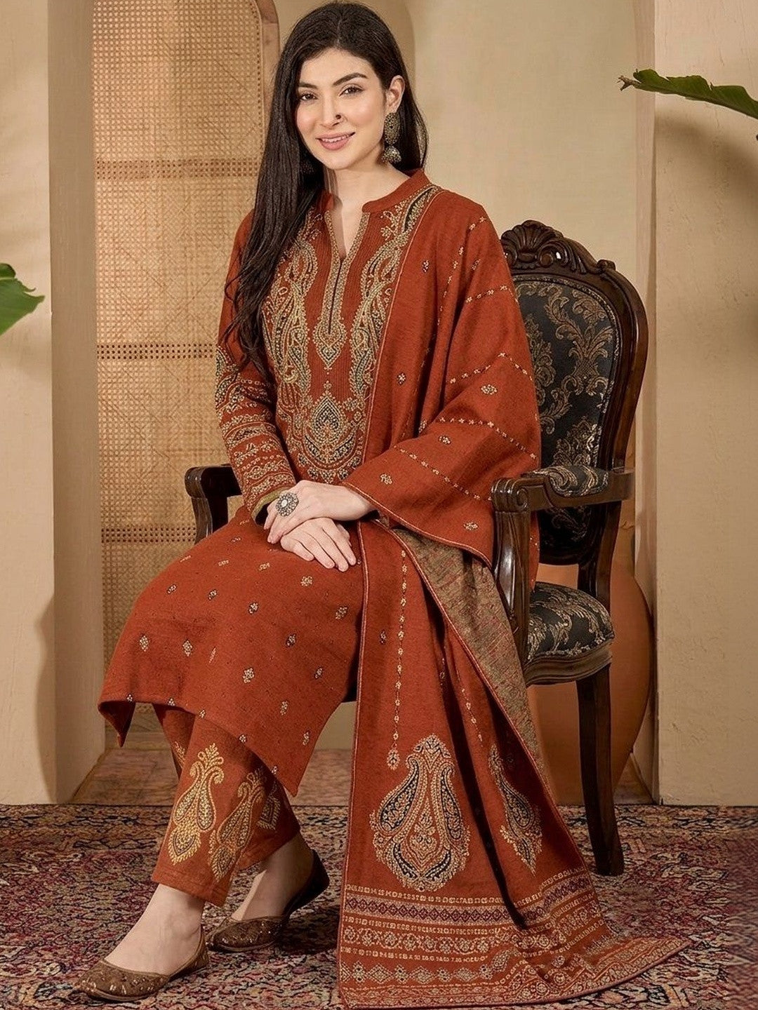 Women Paisley Woven Design Mandarin Collar Straight Kurta With Trousers & Dupatta
