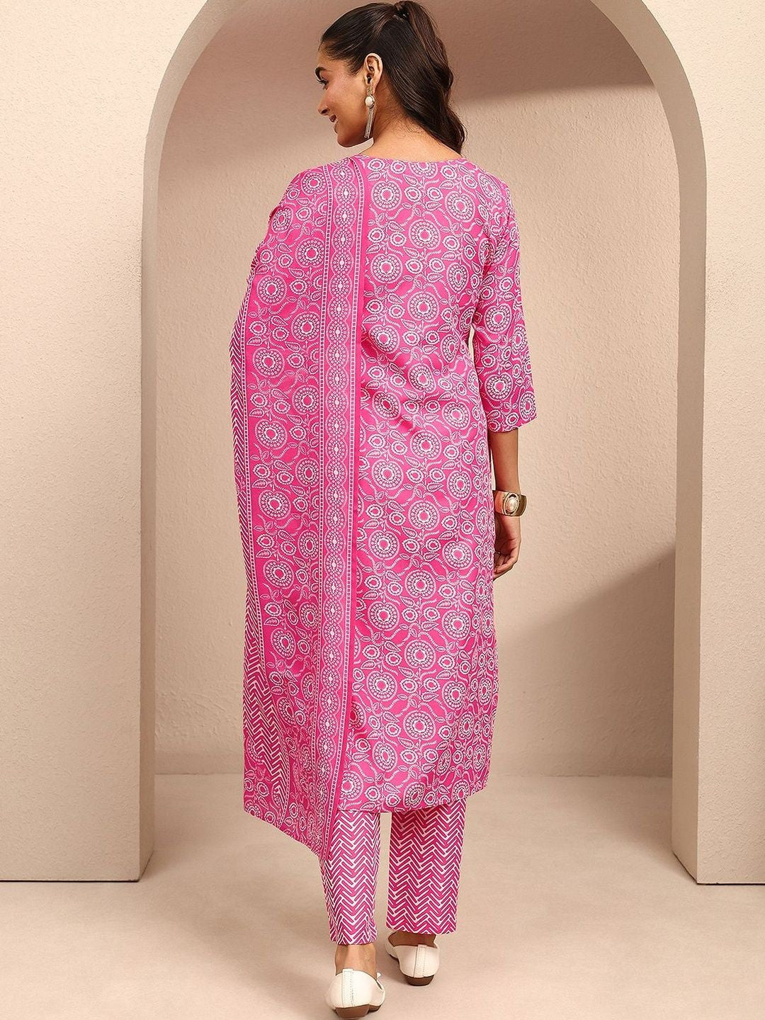 Women Ethnic Motifs Printed Regular Thread Work Kurta with Trousers & With Dupatta