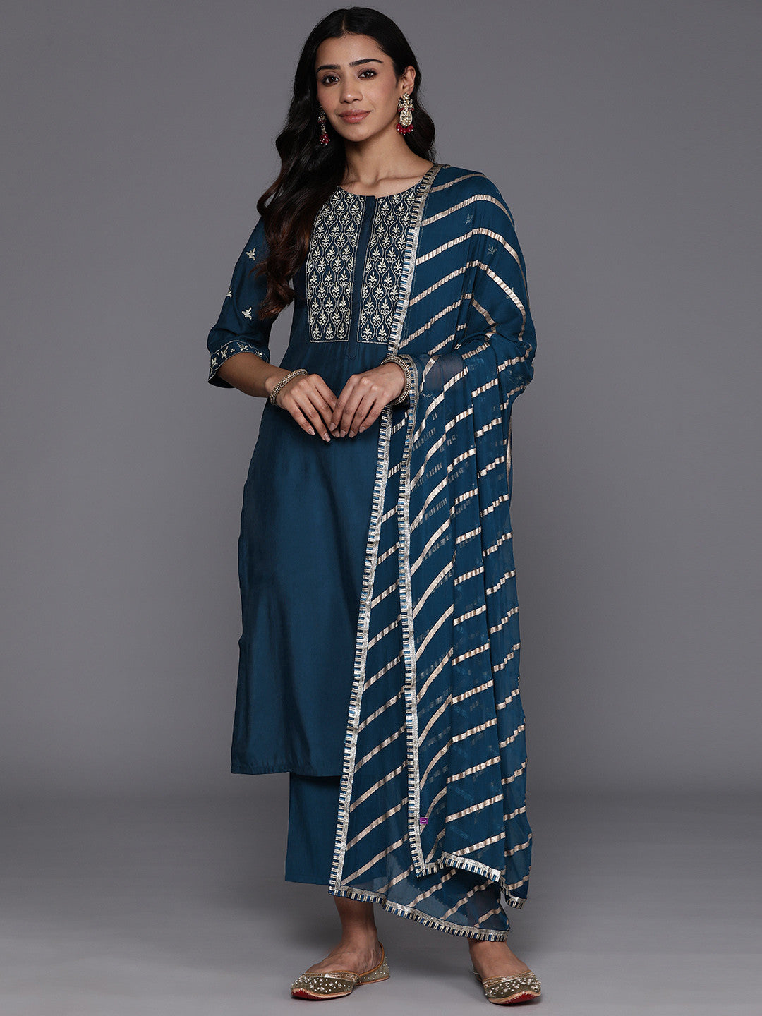 Women Floral Yoke Design Regular Kurta with Trousers & Dupatta