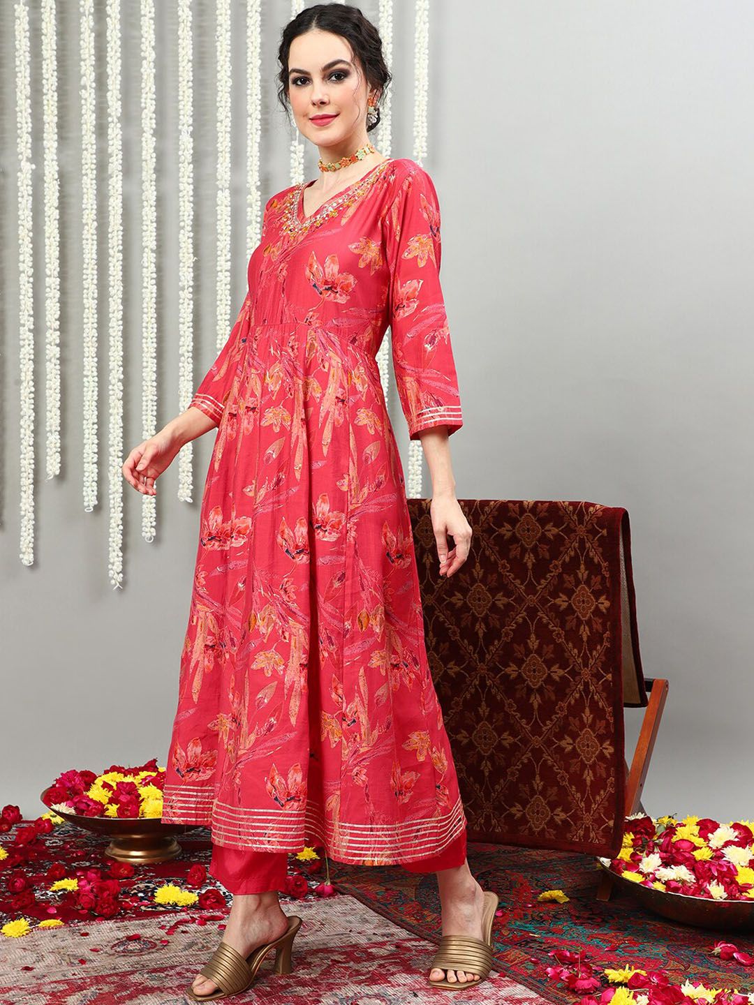 Dhiyona SN Pink Printed Pure Silk Round Neck Kurta With Trousers & Dupatta
