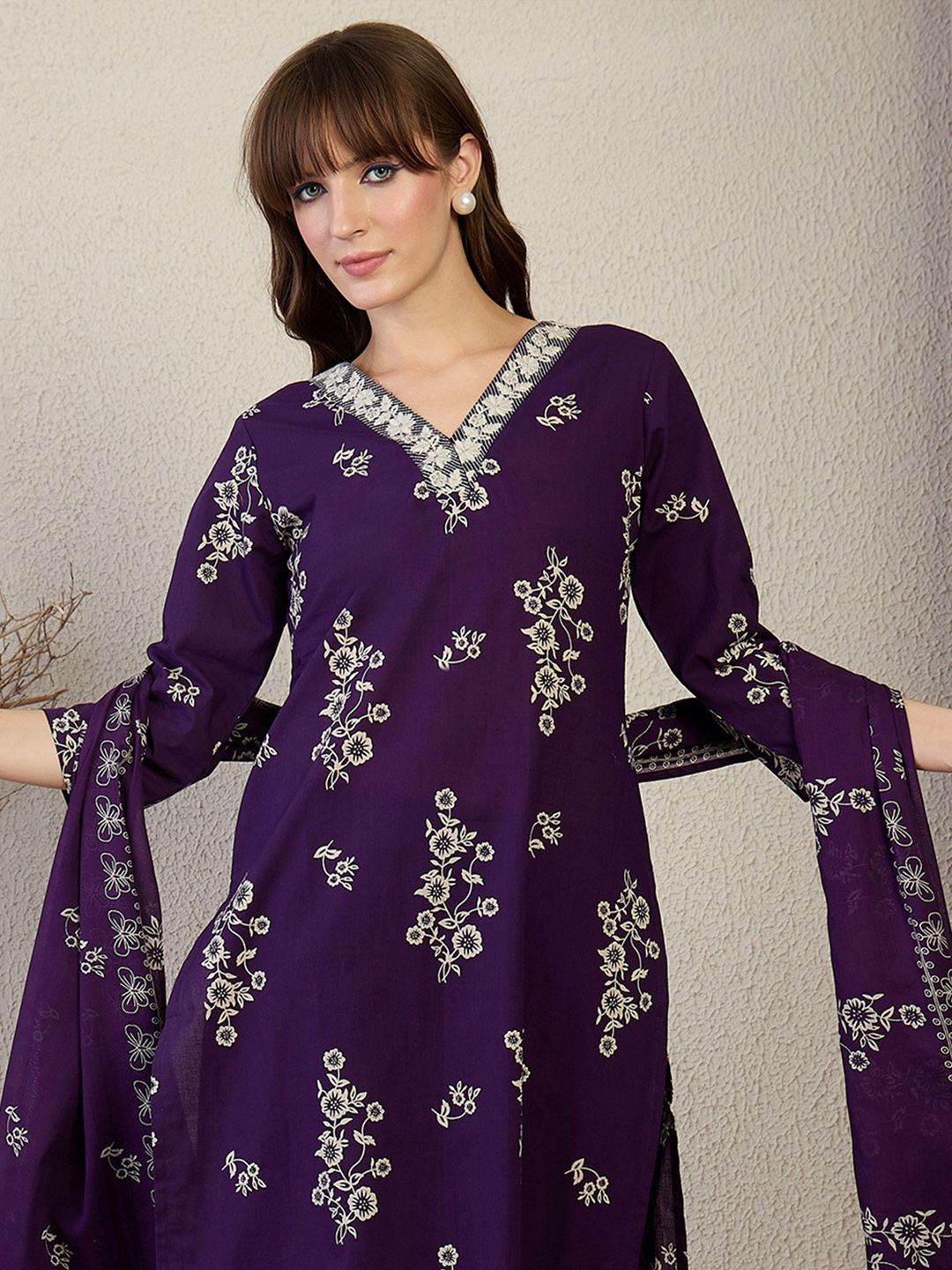 Dhiyona IE Women Floral Printed Regular Pure Cotton Kurta with Trousers & Dupatta