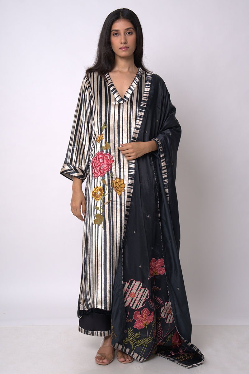 Women's Black and Cream Silk Velvet Salwar Suit