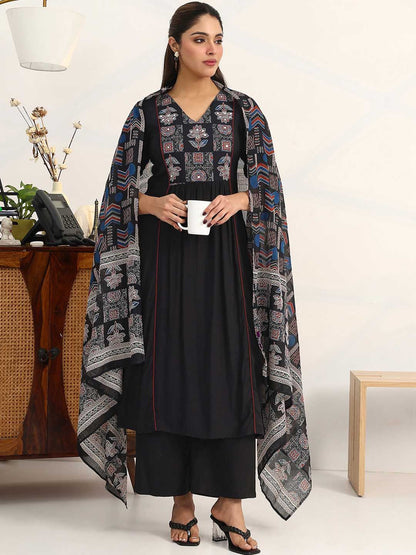 Women Ethnic Motifs Embroidered Empire Thread Work Kurta with Palazzos & With Dupatta