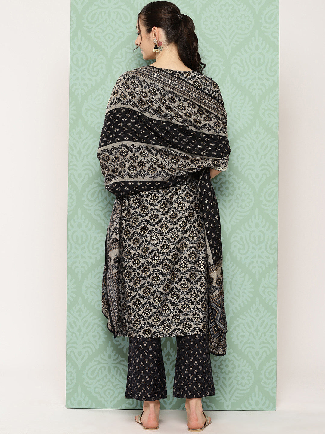 Ethnic Motifs Printed Thread Work Detail Straight Kurta with Trousers & Dupatta