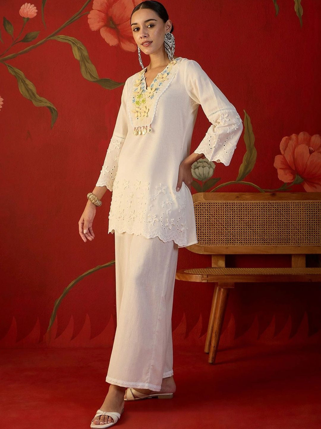 Women Floral Embroidered Regular Thread Work Pure Cotton Kurta with Palazzos