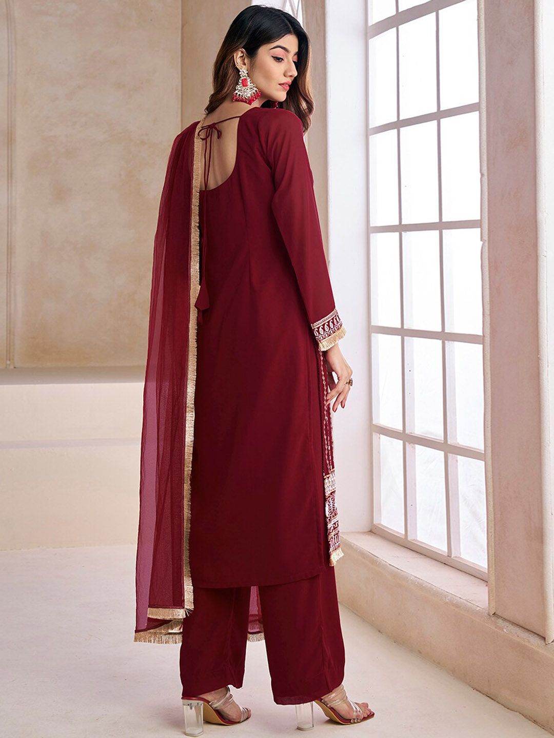 Dhiyona IN Floral Embroidered Thread Work Kurta With Palazzos & Dupatta