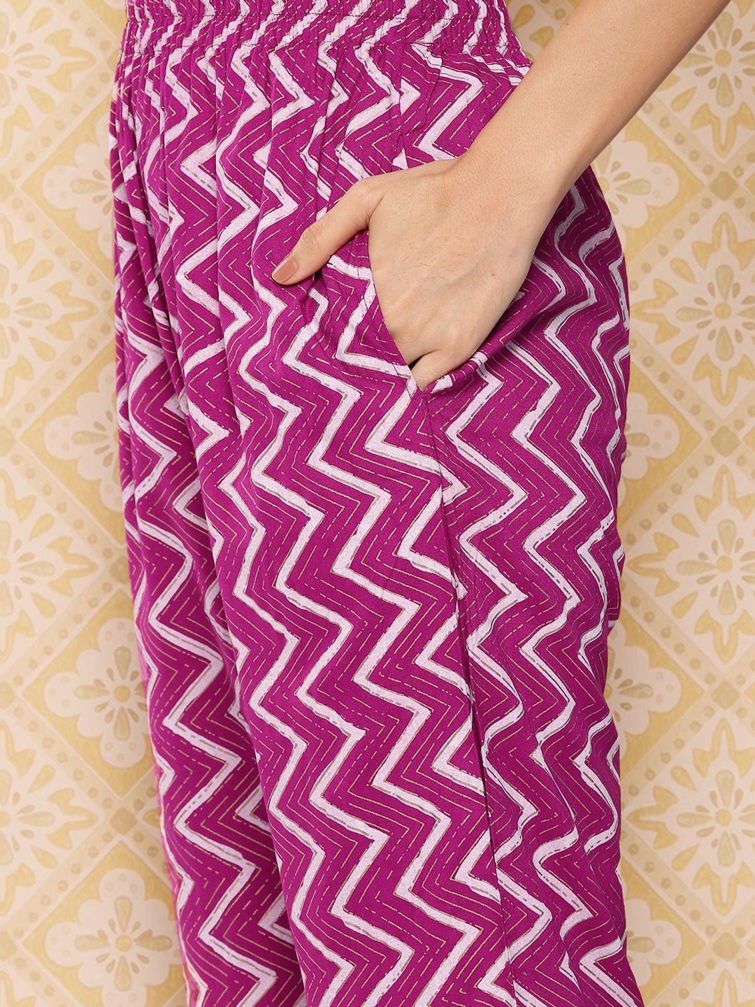 Dhiyona KL Women Printed Regular Kurta with Trousers & Dupatta