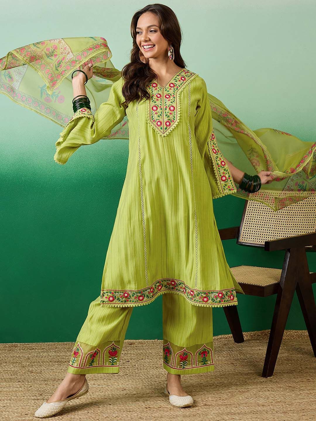 Dhiyona SN Embroidered Straight Kurta With Palazzo & Dupatta Set