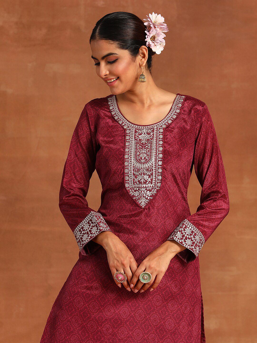 Dhiyona IE Ethnic Motifs Printed Sequinned Detail Straight Kurta & Palazzos With Dupatta